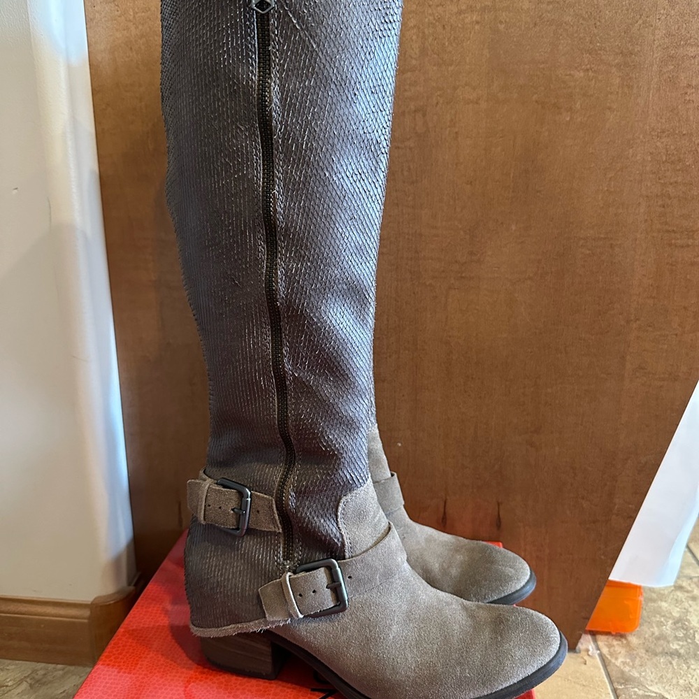 Donald J. Pliner Taupe suede tall boots with buckle details. Size 8.5